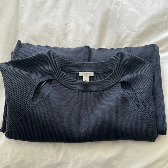 Navy Dress - Picture 1 of 2